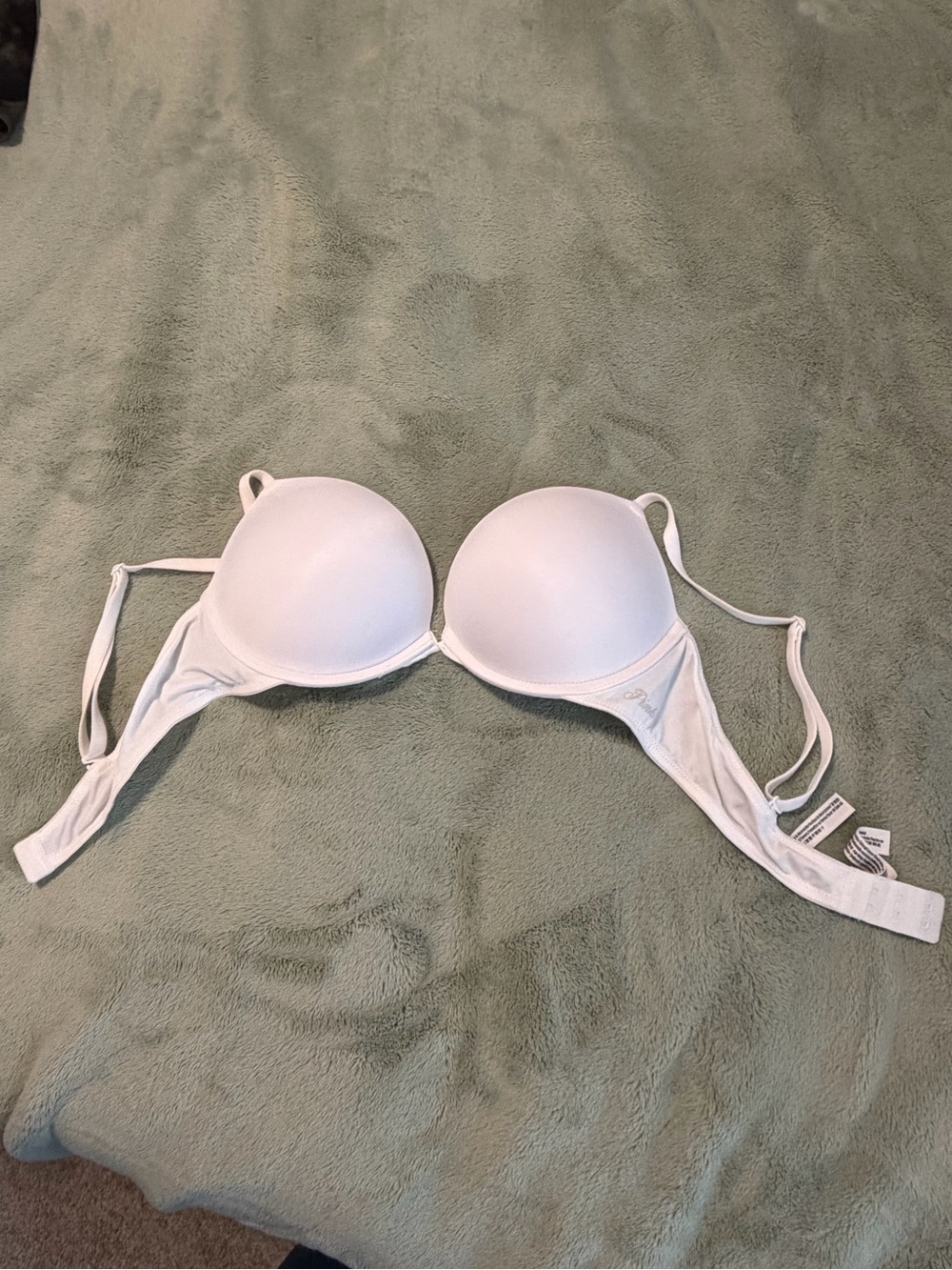 PINK Victoria's Secret Wear everywhere super Push-Up Bra